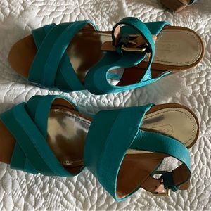 Michael Kors Suede Sandals. Size 6